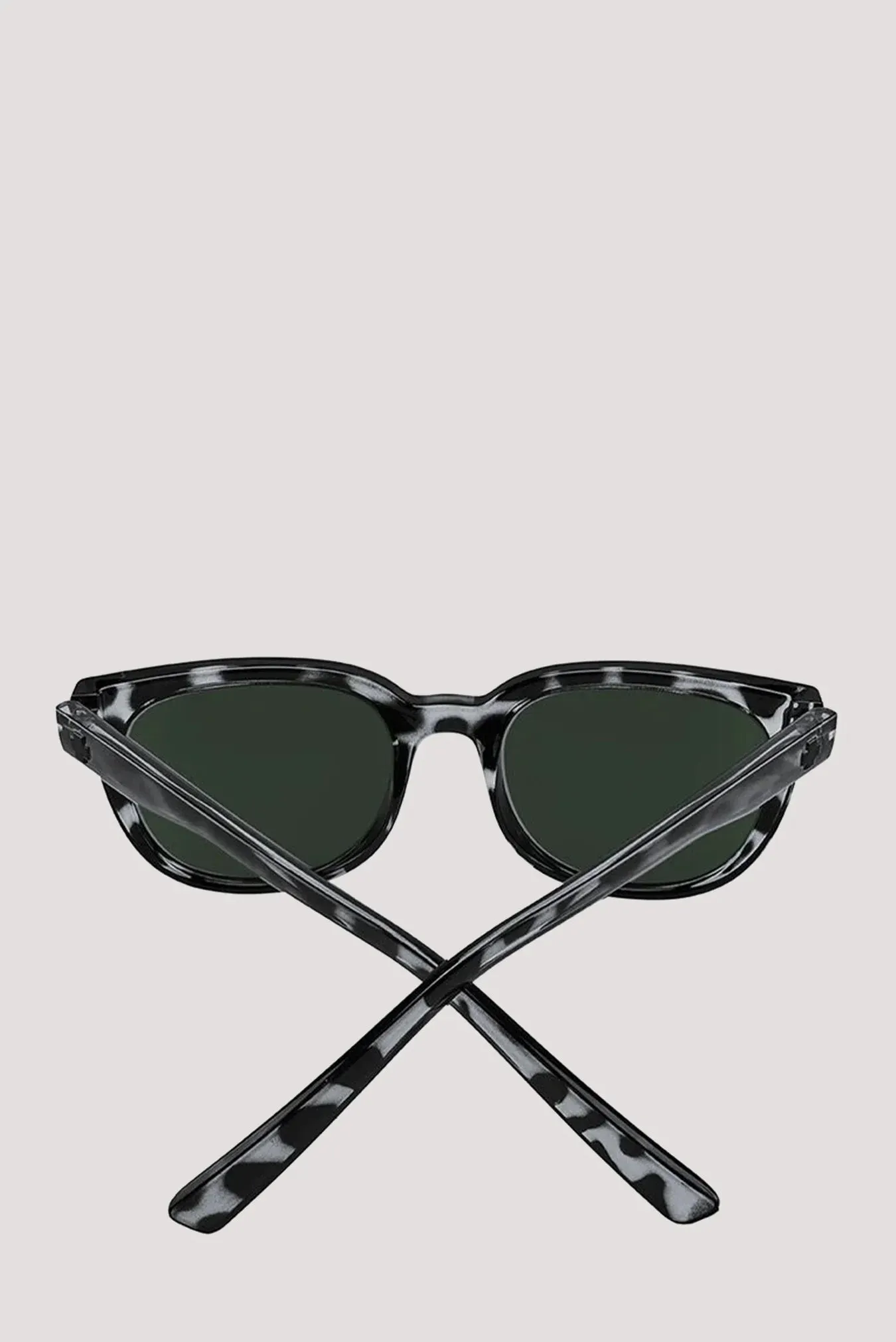 Bewilder | Black Marble Tort